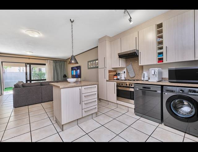 2 BEDROOM APARTMENT RENTED IN LONEHILL